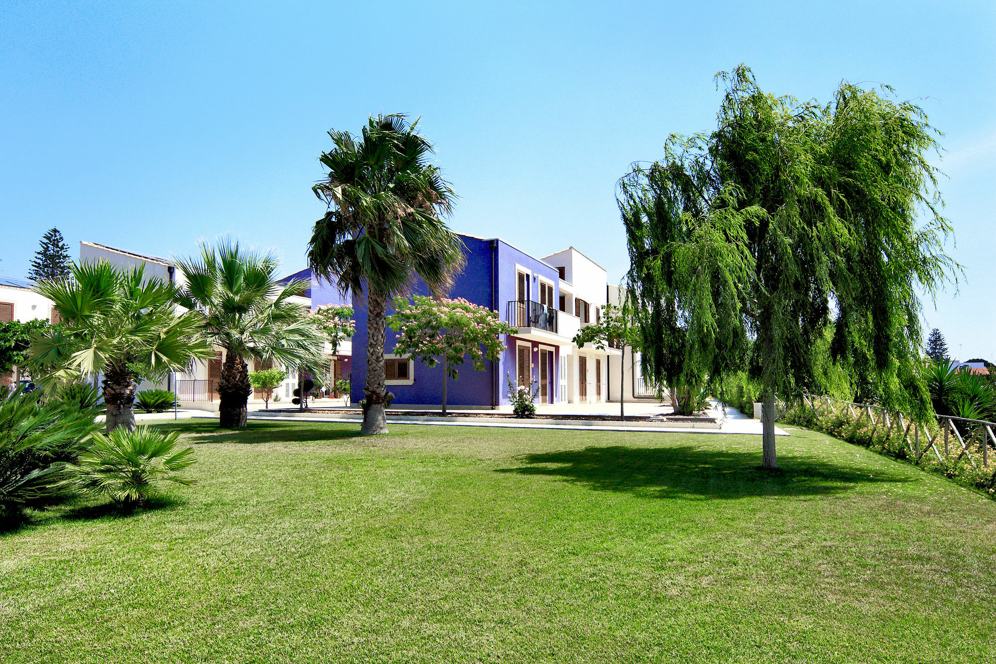 الشقق الفندقية مارينا موديكافي  Blu Modicamare المظهر الخارجي الصورة
